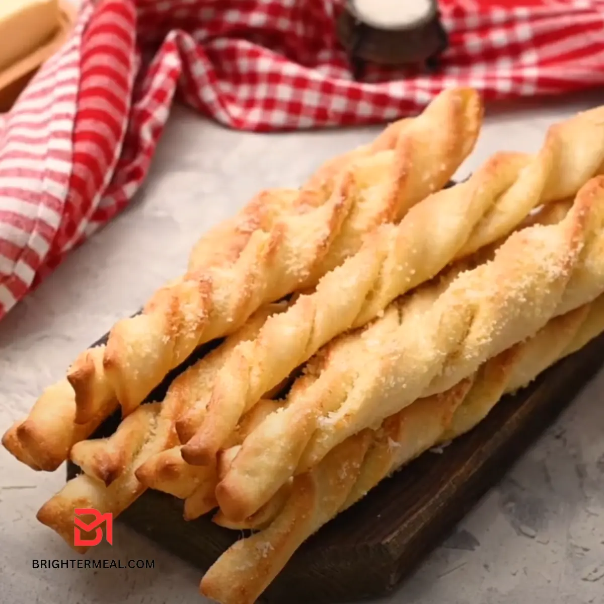 Buttery garlic bread twists ready to serve