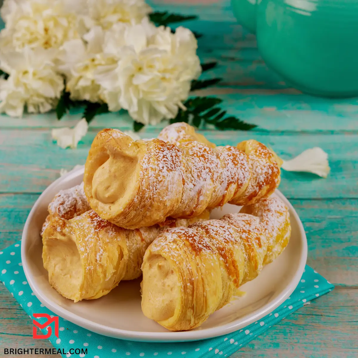 Flaky pastry with creamy filling